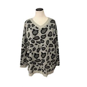 New! She + Sky Gray V-Neck Leopard Sweater Sz 1X